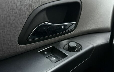 Chevrolet Cruze II, 2011 год, 635 000 рублей, 14 фотография