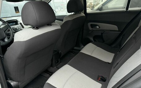 Chevrolet Cruze II, 2011 год, 635 000 рублей, 10 фотография