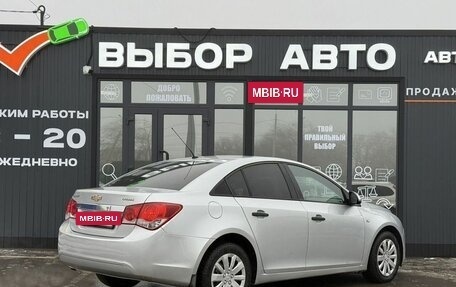 Chevrolet Cruze II, 2011 год, 635 000 рублей, 2 фотография