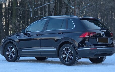 Volkswagen Tiguan II, 2021 год, 2 300 000 рублей, 10 фотография