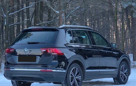 Volkswagen Tiguan II, 2021 год, 2 300 000 рублей, 7 фотография