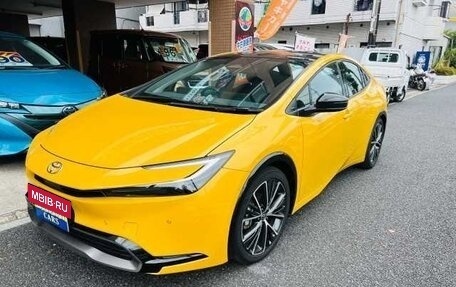 Toyota Prius IV XW50, 2023 год, 3 150 000 рублей, 2 фотография