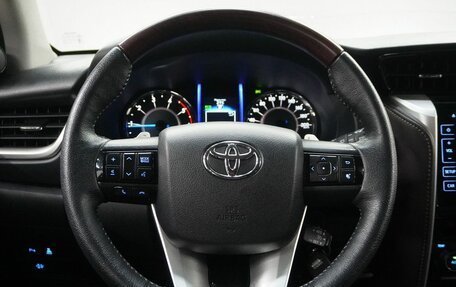 Toyota Fortuner II, 2018 год, 4 000 000 рублей, 15 фотография