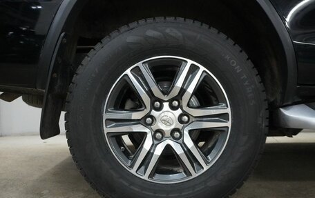 Toyota Fortuner II, 2018 год, 4 000 000 рублей, 10 фотография