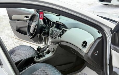 Chevrolet Cruze II, 2012 год, 600 000 рублей, 10 фотография