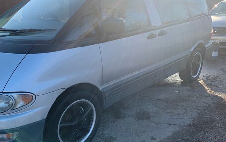 Toyota Estima III рестайлинг -2, 1999 год, 300 000 рублей, 3 фотография