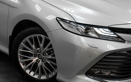 Toyota Camry, 2021 год, 3 049 000 рублей, 10 фотография