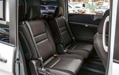 Nissan Serena IV, 2018 год, 2 100 000 рублей, 10 фотография