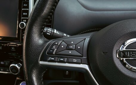 Nissan Serena IV, 2018 год, 2 100 000 рублей, 17 фотография