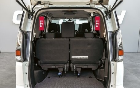 Nissan Serena IV, 2018 год, 2 100 000 рублей, 25 фотография