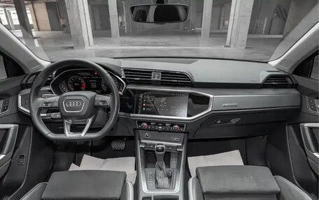 Audi Q3, 2023 год, 2 350 000 рублей, 9 фотография