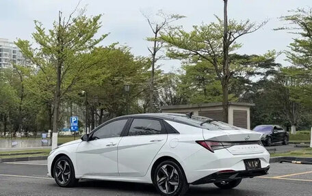 Hyundai Elantra, 2023 год, 1 390 000 рублей, 4 фотография