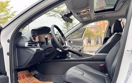 Hyundai Elantra, 2023 год, 1 390 000 рублей, 11 фотография