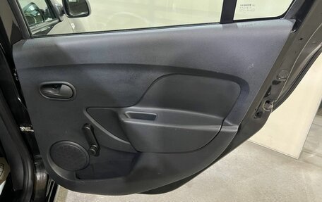 Renault Logan II, 2021 год, 900 000 рублей, 29 фотография