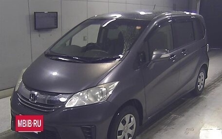 Honda Freed I, 2015 год, 785 000 рублей, 24 фотография