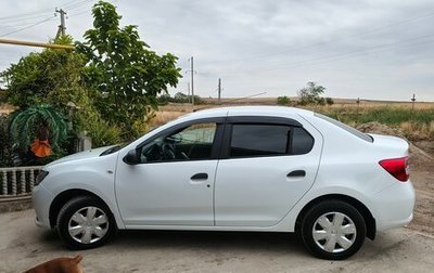 Renault Logan II, 2017 год, 600 000 рублей, 1 фотография
