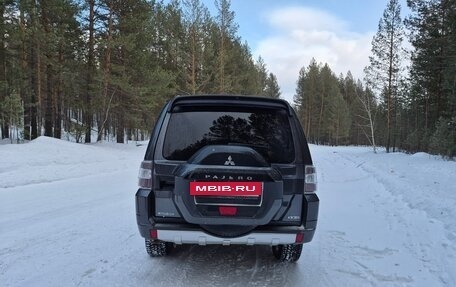 Mitsubishi Pajero IV, 2015 год, 2 850 000 рублей, 3 фотография