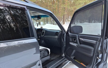 Mitsubishi Pajero IV, 2015 год, 2 850 000 рублей, 9 фотография