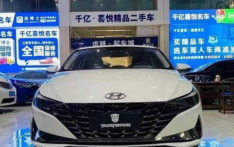 Hyundai Elantra, 2022 год, 1 395 000 рублей, 2 фотография