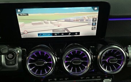 Mercedes-Benz GLB, 2022 год, 3 800 000 рублей, 10 фотография