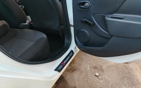 Renault Logan II, 2016 год, 500 000 рублей, 10 фотография