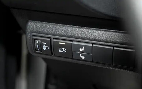 Toyota Corolla, 2023 год, 9 фотография