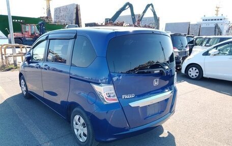 Honda Freed I, 2013 год, 780 000 рублей, 6 фотография