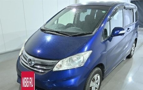 Honda Freed I, 2013 год, 780 000 рублей, 2 фотография