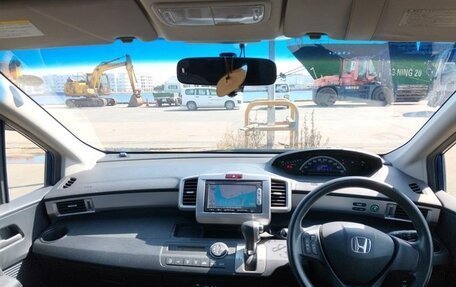 Honda Freed I, 2013 год, 780 000 рублей, 13 фотография