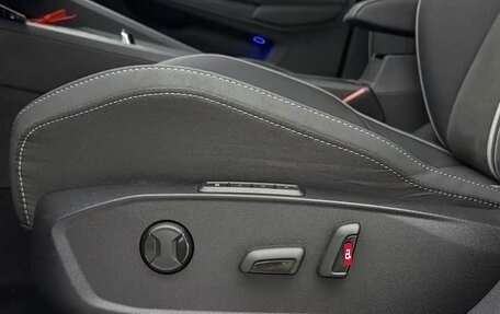 Volkswagen Golf VIII, 2023 год, 1 810 600 рублей, 13 фотография