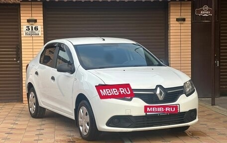 Renault Logan II, 2017 год, 600 000 рублей, 2 фотография