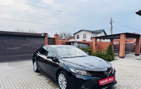 Toyota Camry, 2020 год, 2 500 000 рублей, 6 фотография