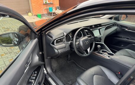 Toyota Camry, 2020 год, 2 500 000 рублей, 12 фотография