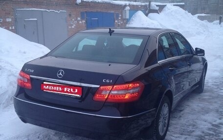 Mercedes-Benz E-Класс, 2010 год, 1 600 000 рублей, 3 фотография