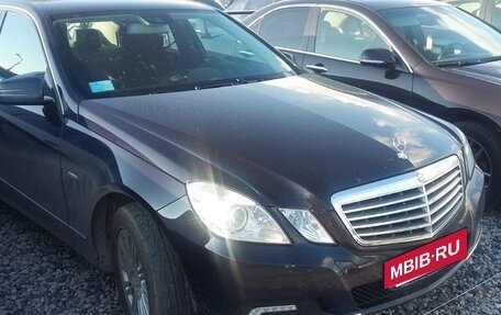 Mercedes-Benz E-Класс, 2010 год, 1 600 000 рублей, 2 фотография