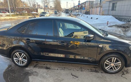 Volkswagen Polo VI (EU Market), 2013 год, 690 000 рублей, 4 фотография