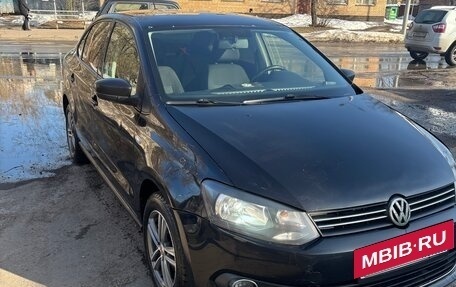 Volkswagen Polo VI (EU Market), 2013 год, 690 000 рублей, 2 фотография
