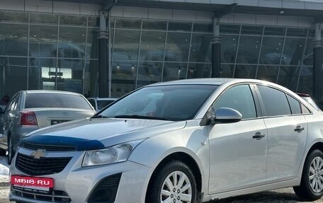 Chevrolet Cruze II, 2013 год, 745 000 рублей, 3 фотография