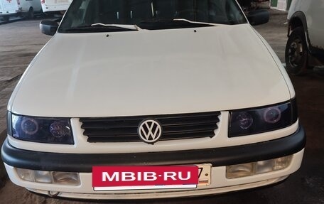 Volkswagen Passat B4, 1993 год, 170 000 рублей, 2 фотография