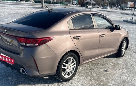 KIA Rio IV, 2021 год, 1 380 000 рублей, 3 фотография