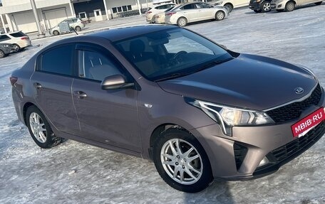 KIA Rio IV, 2021 год, 1 380 000 рублей, 2 фотография