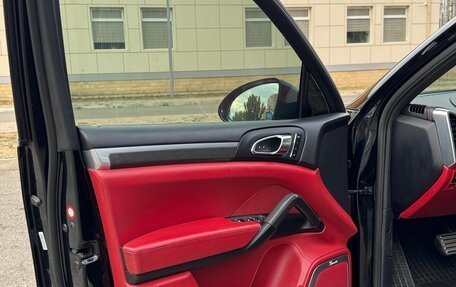 Porsche Cayenne III, 2011 год, 2 200 000 рублей, 8 фотография