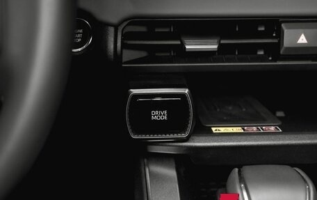 Toyota RAV4, 2025 год, 5 100 000 рублей, 28 фотография