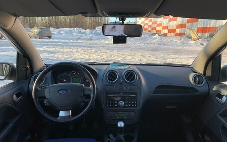 Ford Fiesta, 2007 год, 650 000 рублей, 10 фотография