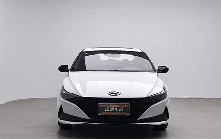 Hyundai Elantra, 2022 год, 1 300 000 рублей, 3 фотография