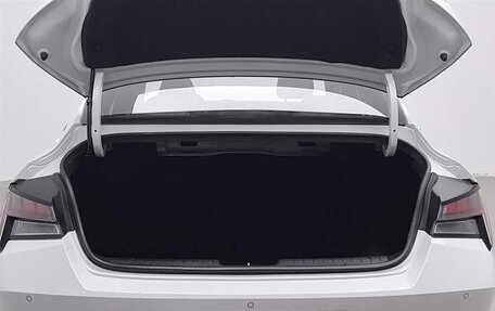 Hyundai Elantra, 2022 год, 1 300 000 рублей, 5 фотография