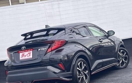 Toyota C-HR I рестайлинг, 2022 год, 1 220 325 рублей, 4 фотография