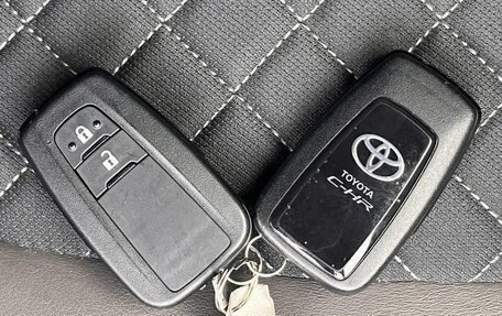 Toyota C-HR I рестайлинг, 2022 год, 1 220 325 рублей, 22 фотография