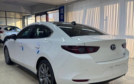 Mazda 3, 2022 год, 1 700 000 рублей, 2 фотография