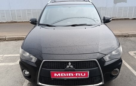 Mitsubishi Outlander III рестайлинг 3, 2010 год, 905 000 рублей, 1 фотография